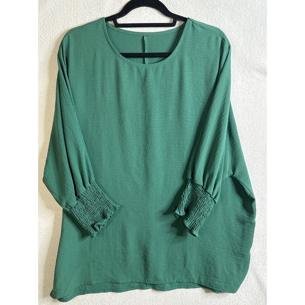 Women's Top Size Large Green Batwing Sleeve Blouse Casual Loose Fit‎